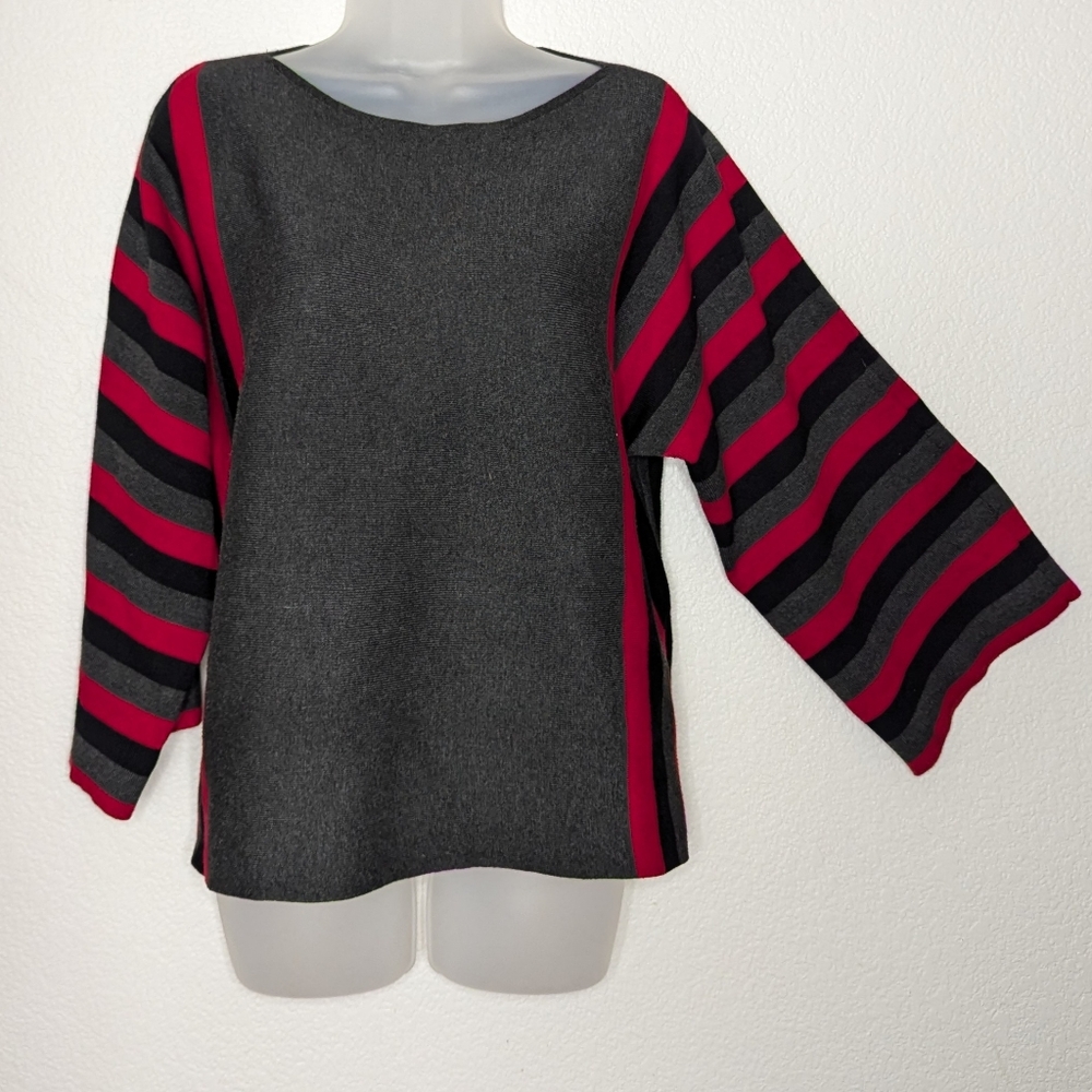 Spence Sweater Bracelet Length Tri Color Sleeves Red/Black/Grey Women's‎ L